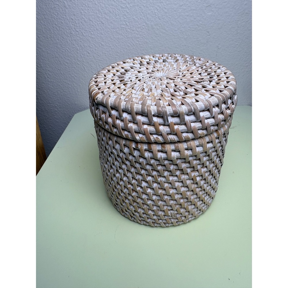 4.5in White Woven Basket Container Lidded Boho Coastal Rattan